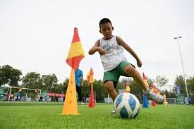 莫德里奇在对阵拉齐奥的比赛中踢满全场，Sofac...