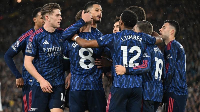 扑克不是一把定输赢（扑克的胜负不由一手牌决定）